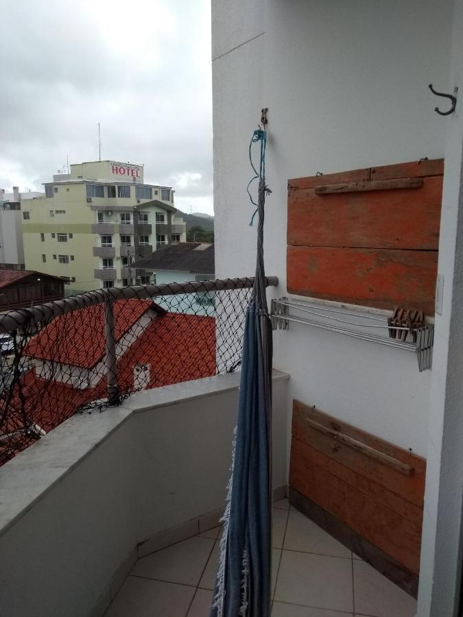 Apto Na Praia De 1 Dormitorio Com Vista Pro Mar A Poucos Passos Da Areia Apartment Florianopolis Ngoại thất bức ảnh