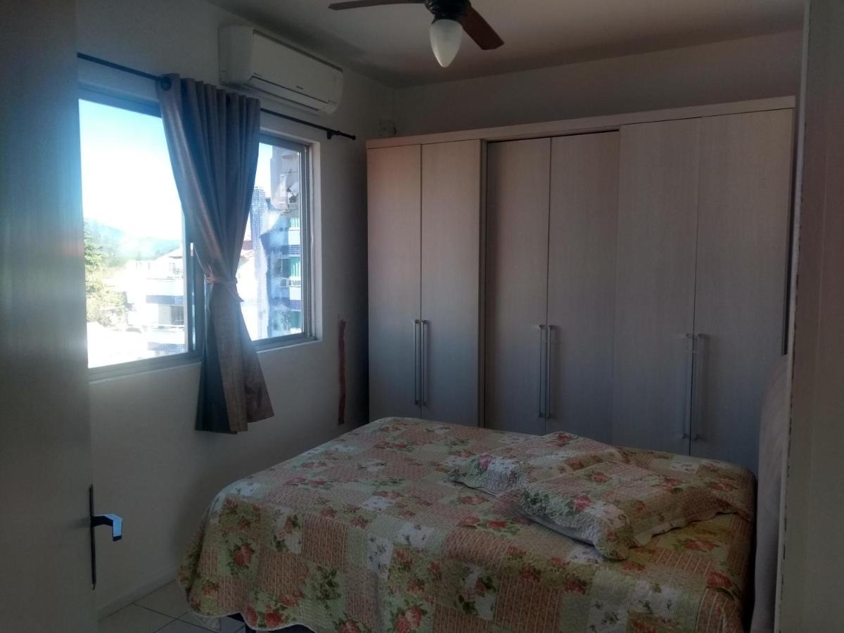 Apto Na Praia De 1 Dormitorio Com Vista Pro Mar A Poucos Passos Da Areia Apartment Florianopolis Ngoại thất bức ảnh